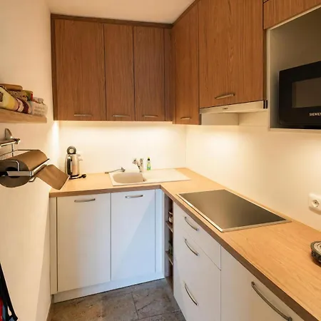 Apartamento Pohutukawa - Mountain View & Balcony In *